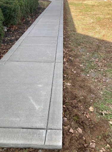 Front yard concrete sidewalk install in Franklin, TN